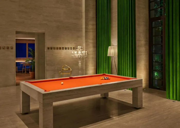 The Edition Hotel 5*